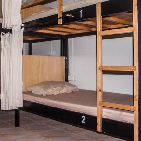 Bunks Hostel (Adults Only) Cebu Екстер'єр фото