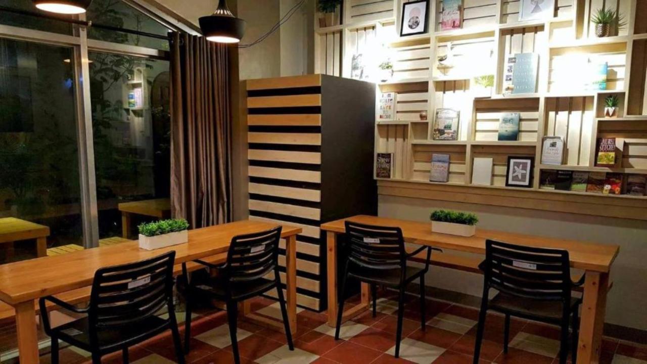 Bunks Hostel (Adults Only) Cebu Екстер'єр фото